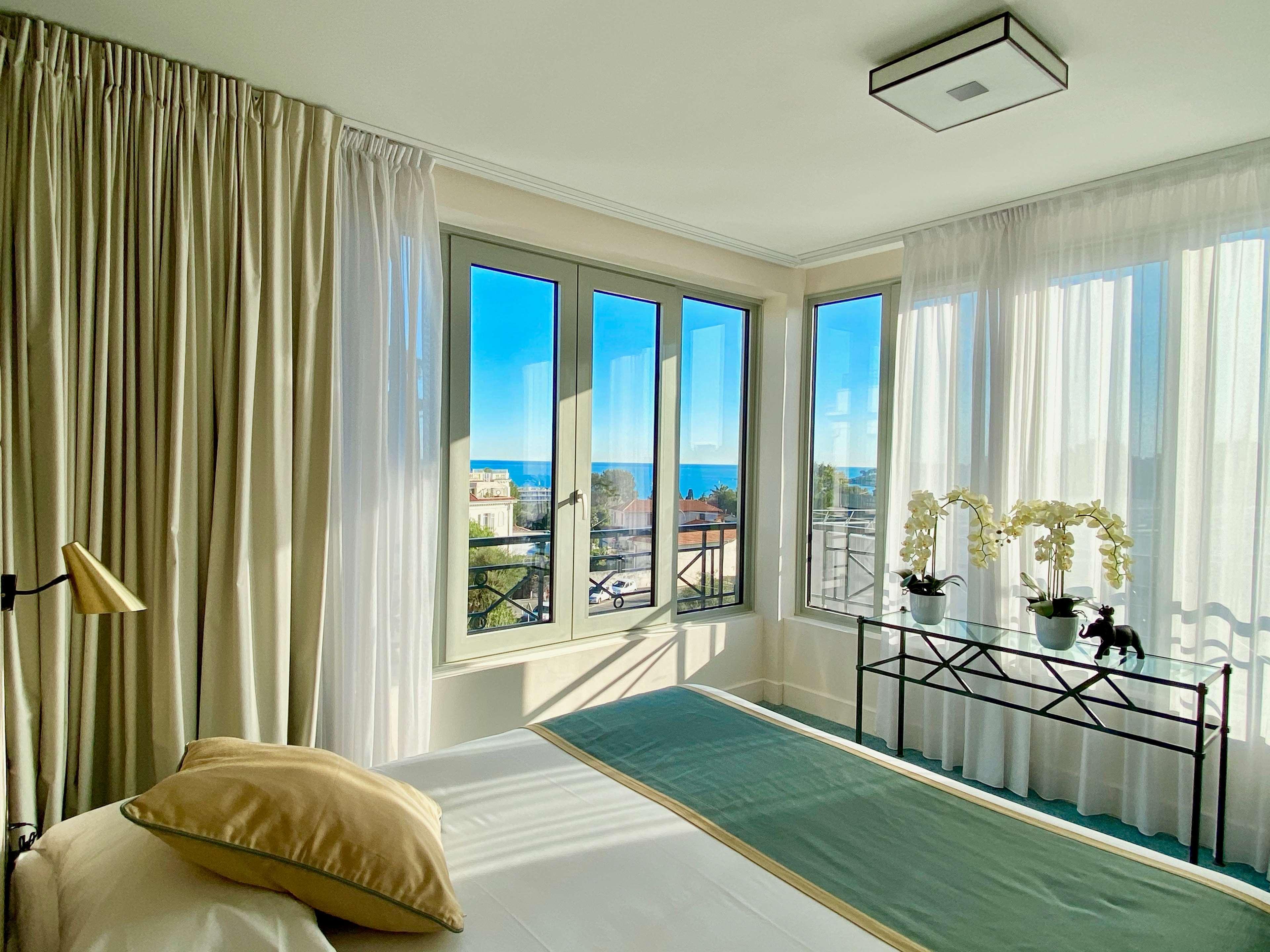 Western Journel Juan-les-pins Hotell